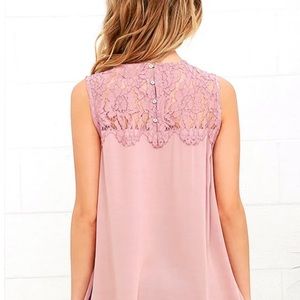 [NWOT] Lulu's Place in the Sun Mauve Lace Top - Size XS
